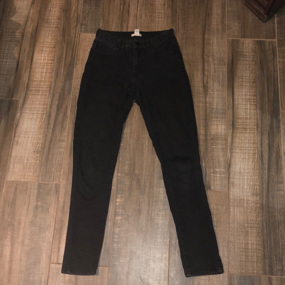 Black skinny jeans